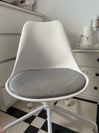 Silla de escritorio.