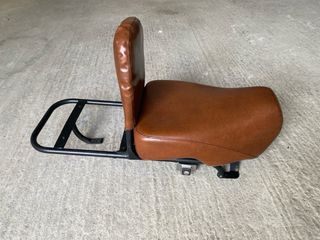 Asiento de correos Vespa PX