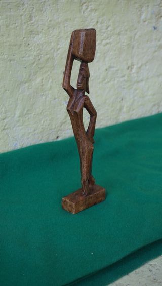 Figura Madera Artesanal 27cm
