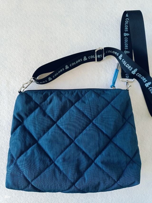 Bolso azul Colors & acolchado.