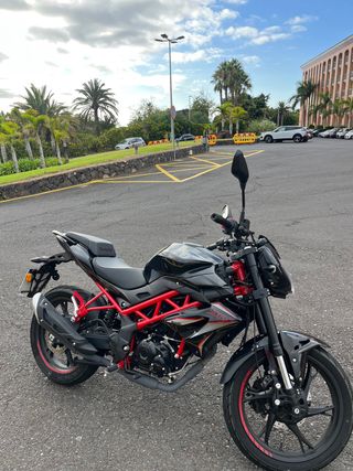 Moto Benelli BN 125cc Muy cuidada 5600km