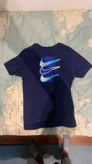 Camiseta Nike Azul con Logo