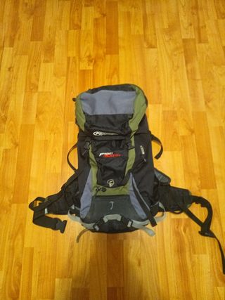 Mochila Ferrino Freney 35 Lite