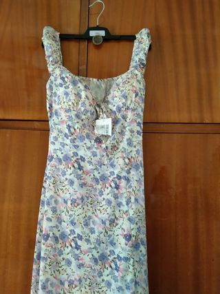 Vestido floral sin estrenar 