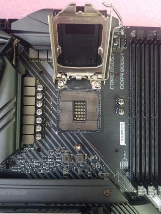 Placa Base MSI MPG Z490 Gaming Carbon WiFi