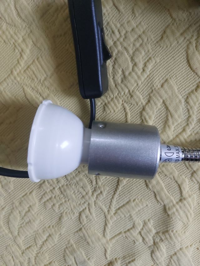 Lámpara Pinza Metálica Flexible