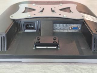 Samsung SyncMaster 720N Monitor