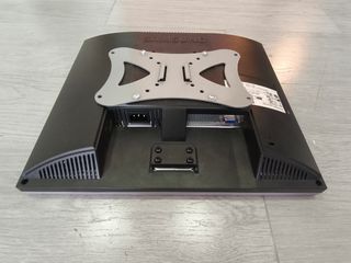 Samsung SyncMaster 720N Monitor