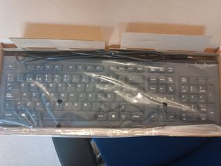 Teclado Negro Seminuevo