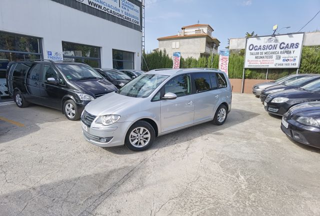 Volkswagen Touran DSG - Etiqueta C