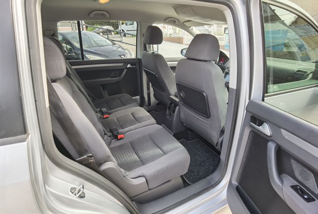 Volkswagen Touran DSG - Etiqueta C