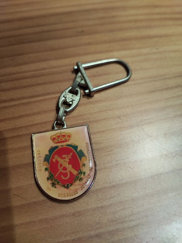 Llavero vintage Escudo Guardia Civil