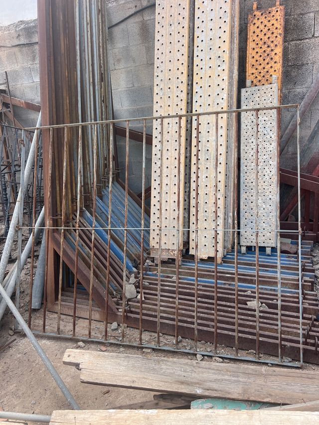 Reja metálica 1,98x1,54