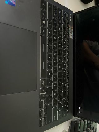 MSI Prestige 13 AI EVO A1 MG Negra Portatil nuevo