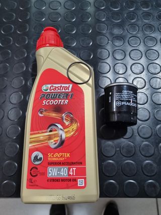 Aceite Castrol Scooter 5W-40 4T + Filtro Piaggio 