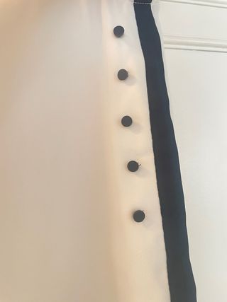Blusa Zara Blanca con Detalles Negros