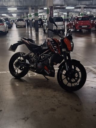 KTM Duke 125 2011