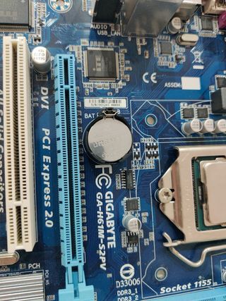 Placa Base Gigabyte GA-H61M-S2PV