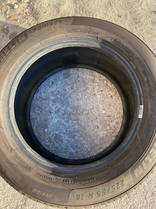 Neumático  225/55 R16 