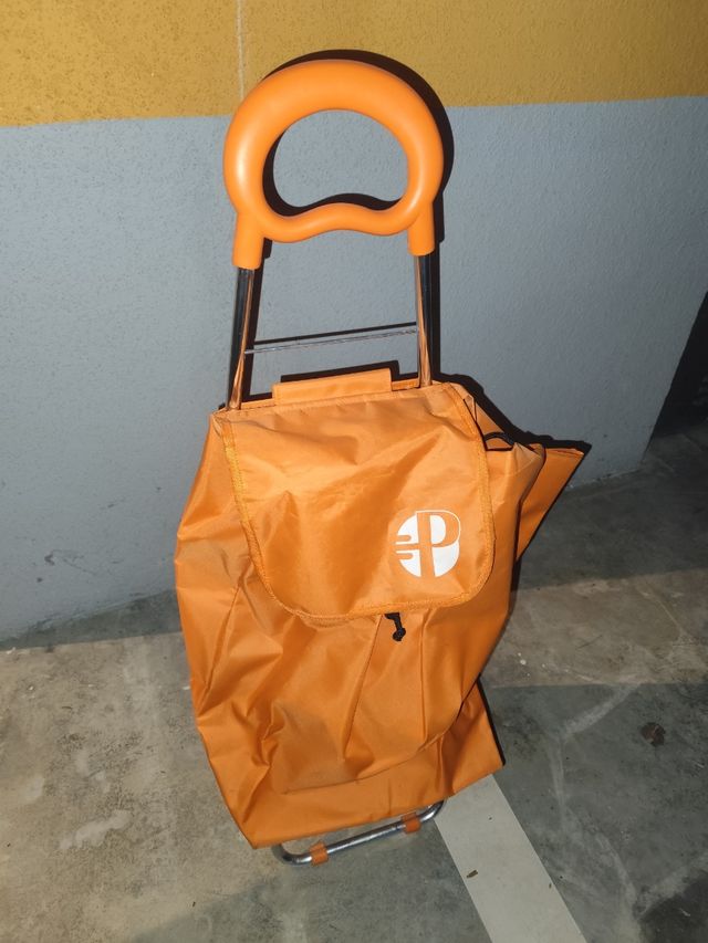 Carro de la compra naranja