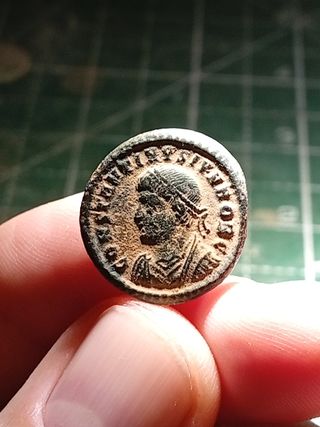 Moneda romana - Constantino II - PROVIDENTIAE CAES