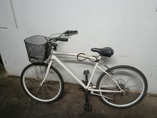 Bicicleta vintage blanca
