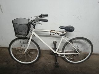 Bicicleta vintage blanca