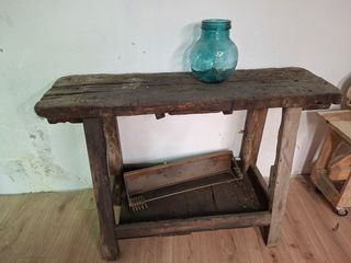Banco de carpintero antiguo de madera para restaur