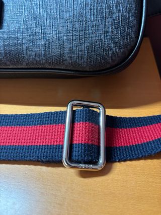 Riñonera Gucci Negra