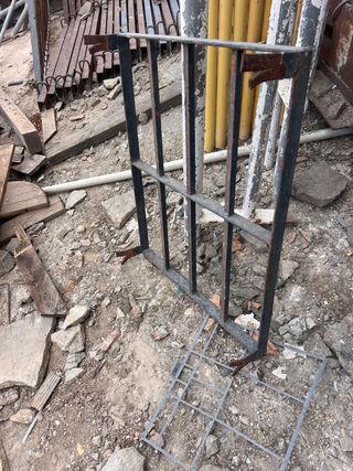 Rejas  metálica pequeña 2 und 