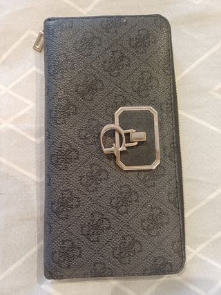 Cartera Guess Larga Negra/Gris