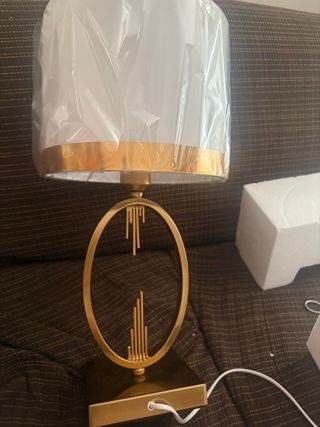 Lampada da tavolo oro