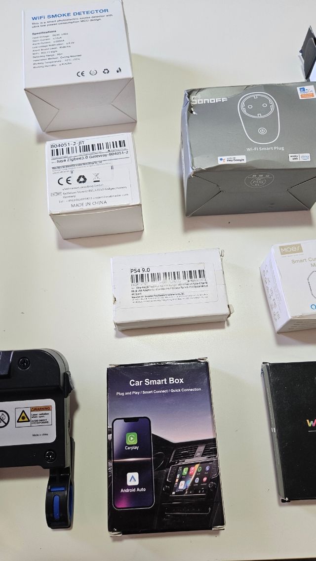 Lotto di 10 articoli elettronici