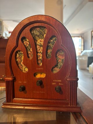 Radio Antigua Estilo Vintage