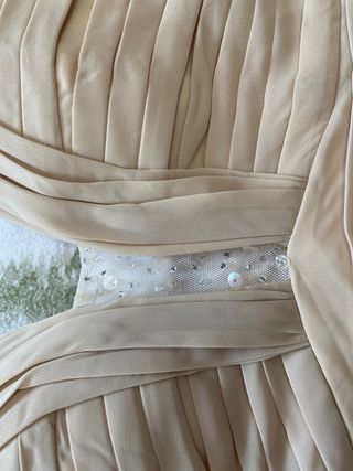 Vestido Beige de Fiesta