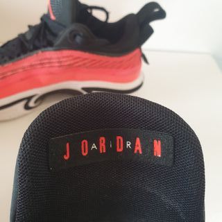 Nike Air Jordan Sneakers Size 41 – Performance Bas