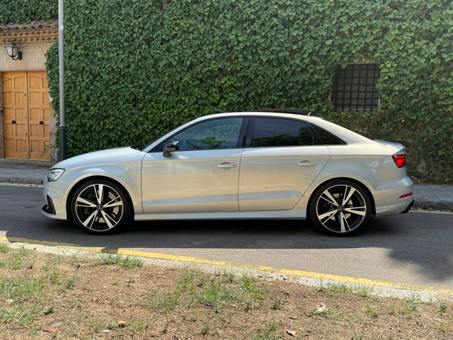 AUDI RS3 Sedán Black Line 2.5TFSI 400cv