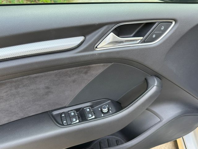 AUDI RS3 Sedán Black Line 2.5TFSI 400cv