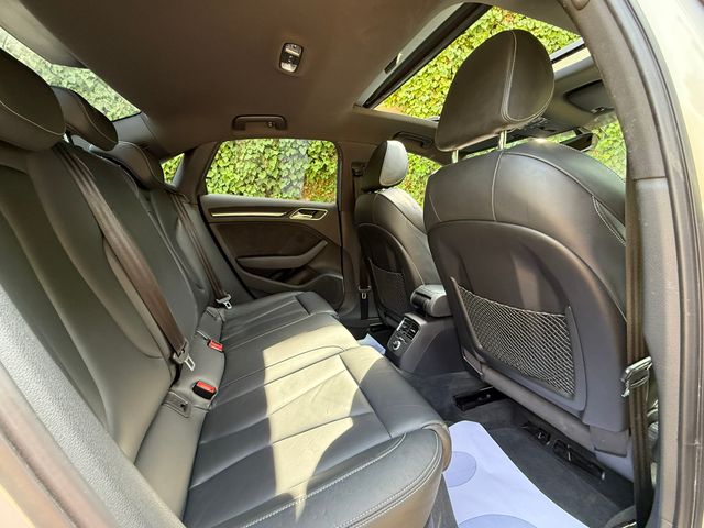 AUDI RS3 Sedán Black Line 2.5TFSI 400cv