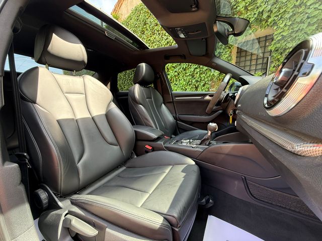 AUDI RS3 Sedán Black Line 2.5TFSI 400cv