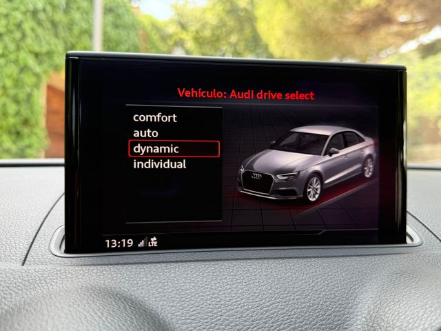 AUDI RS3 Sedán Black Line 2.5TFSI 400cv