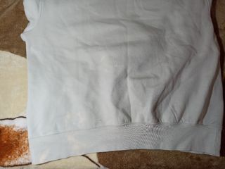 Jersey beige con cremallera