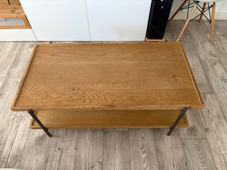 Mesa de centro de madera moderna