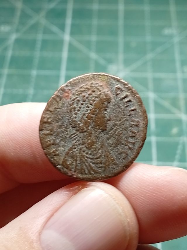 Moneda Romana Aelia Flaccilla RIC 81