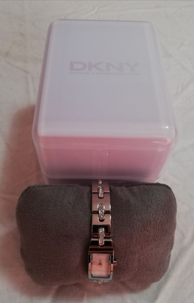 Orologio Donna DKNY Argentato con strass