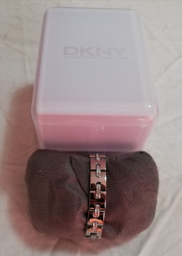 Orologio Donna DKNY Argentato con strass