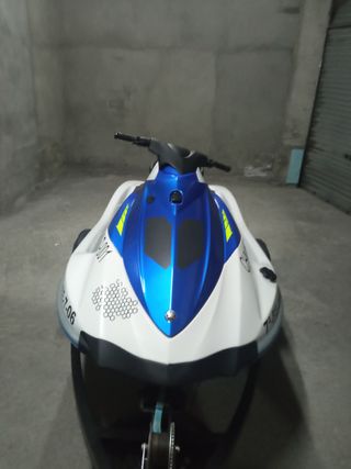 Moto de agua Yamaha VX 110 Sport 3 plazas