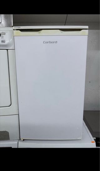 NEVERA CORBERO MINI 84x55cm A+ 