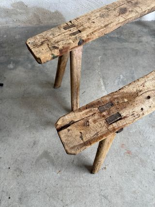 Banco de madera rústico