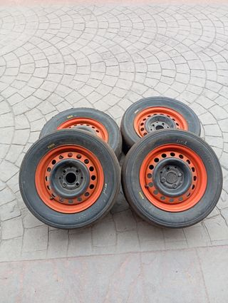 Neumáticos Sliks Racing + Llantas 13 Vw 4x100